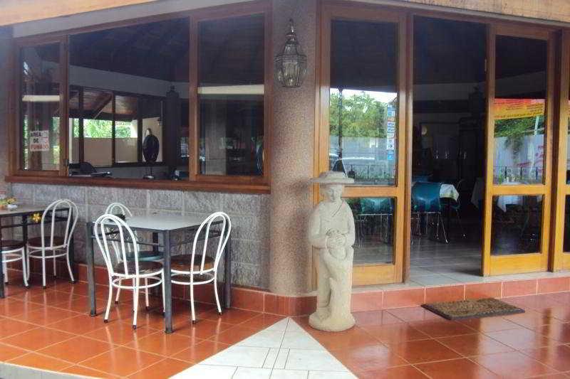 Hotel Villa Acacia プラヤ・エルモサ エクステリア 写真